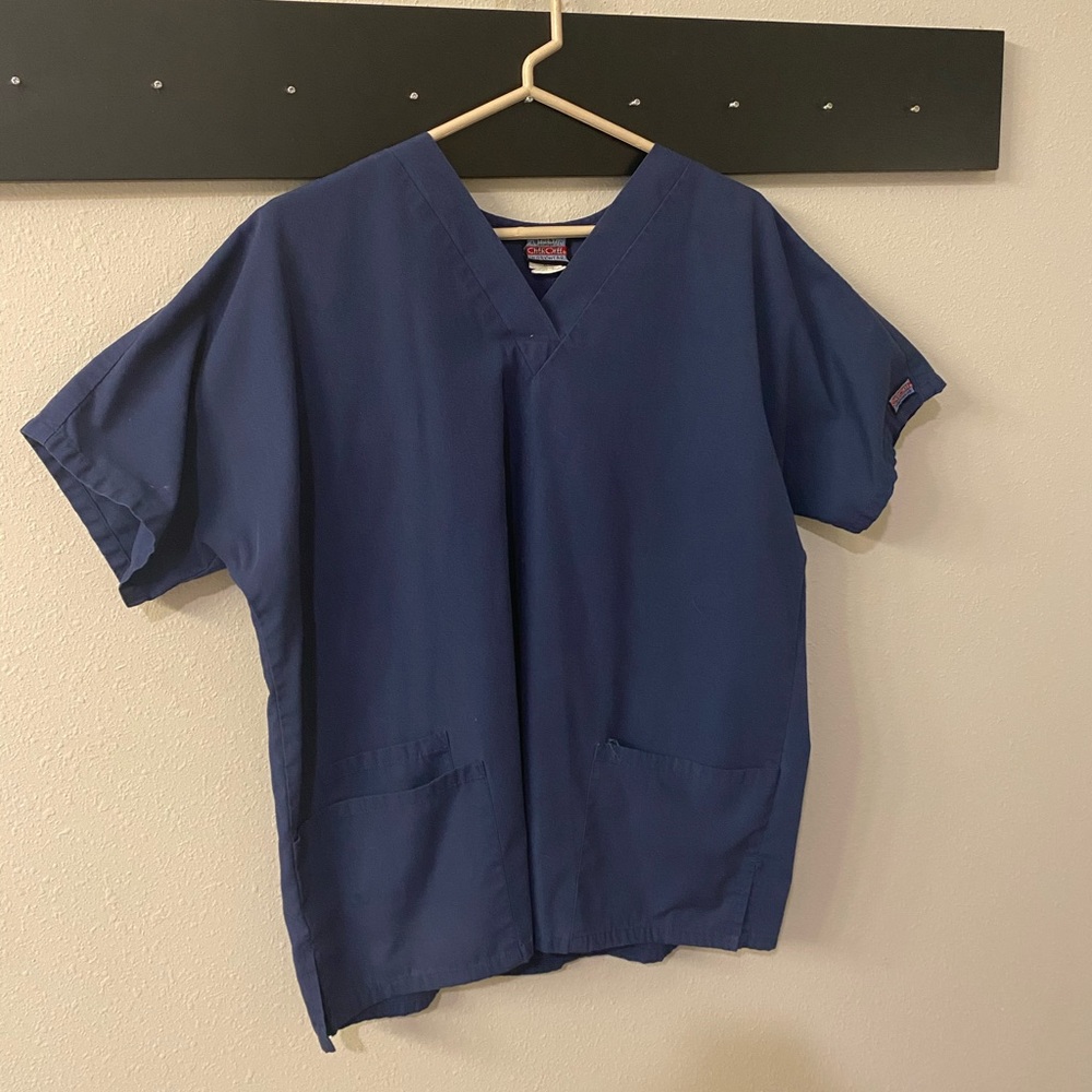 Cherokee Scrub top